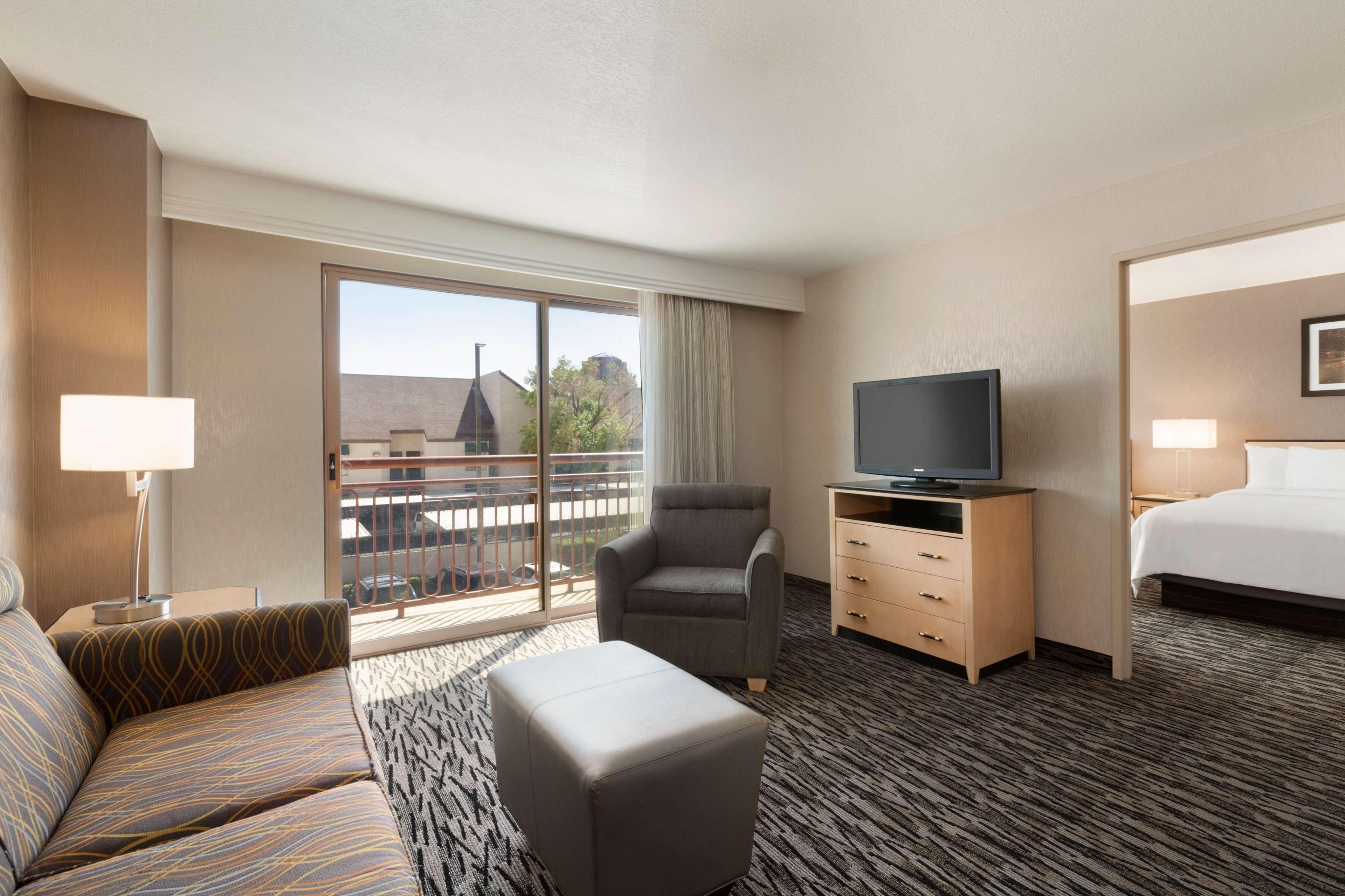 Embassy Suites By Hilton Convention Center Las Vegas Exterior foto